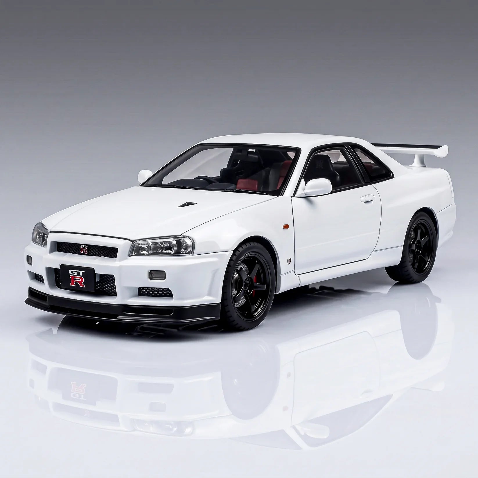 Nissan GTR R34 - 1:18